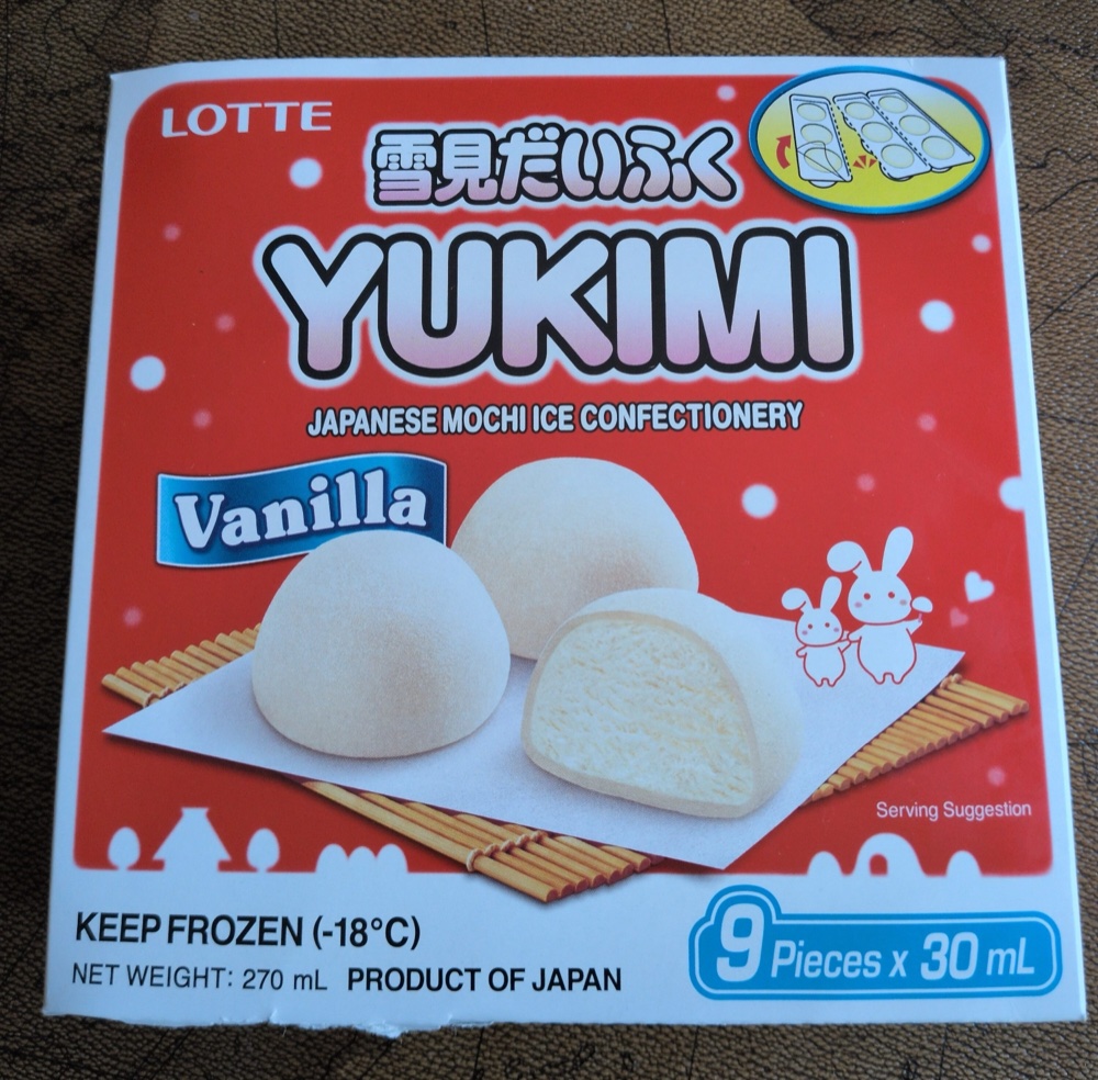 Yukimi Daifuku, mochi-wrapped ice cream by Lotte